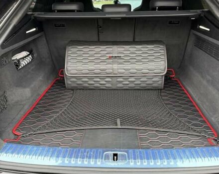 Черный Ауди RS Q8, объемом двигателя 4 л и пробегом 85 тыс. км за 104000 $, фото 3 на Automoto.ua