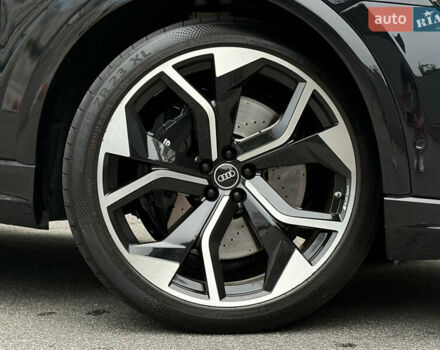 Черный Ауди RS Q8, объемом двигателя 4 л и пробегом 54 тыс. км за 94000 $, фото 32 на Automoto.ua