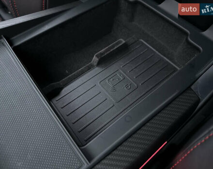 Чорний Ауді RS Q8, об'ємом двигуна 4 л та пробігом 174 тис. км за 76000 $, фото 61 на Automoto.ua