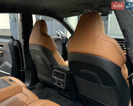 Черный Ауди RS Q8, объемом двигателя 4 л и пробегом 54 тыс. км за 94000 $, фото 51 на Automoto.ua