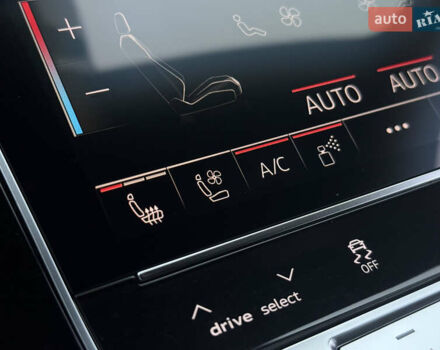 Чорний Ауді RS Q8, об'ємом двигуна 4 л та пробігом 174 тис. км за 76000 $, фото 47 на Automoto.ua