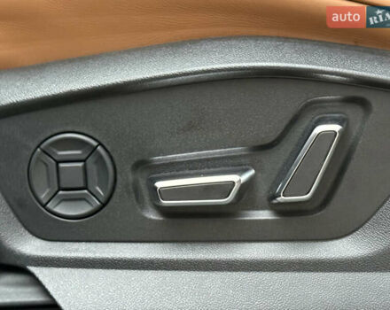 Черный Ауди RS Q8, объемом двигателя 4 л и пробегом 54 тыс. км за 94000 $, фото 45 на Automoto.ua