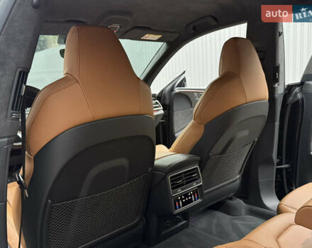 Черный Ауди RS Q8, объемом двигателя 4 л и пробегом 54 тыс. км за 94000 $, фото 52 на Automoto.ua