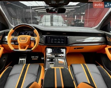 Чорний Ауді RS Q8, об'ємом двигуна 4 л та пробігом 22 тис. км за 198800 $, фото 44 на Automoto.ua