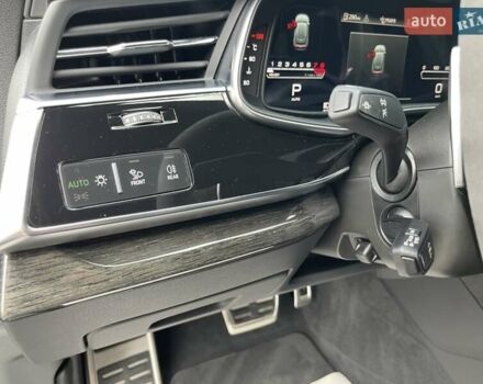 Чорний Ауді RS Q8, об'ємом двигуна 4 л та пробігом 30 тис. км за 128000 $, фото 35 на Automoto.ua