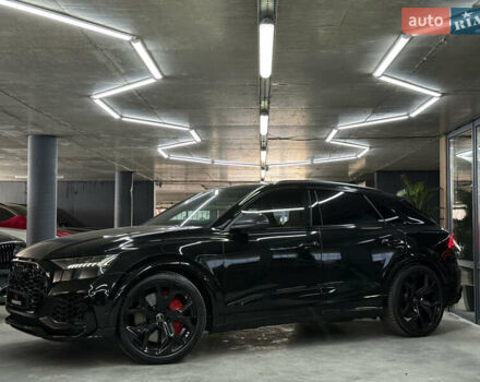 Чорний Ауді RS Q8, об'ємом двигуна 4 л та пробігом 55 тис. км за 99500 $, фото 6 на Automoto.ua