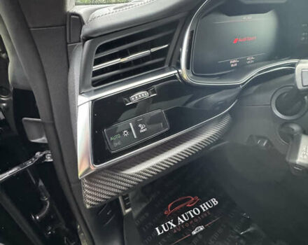 Чорний Ауді RS Q8, об'ємом двигуна 4 л та пробігом 90 тис. км за 89999 $, фото 65 на Automoto.ua