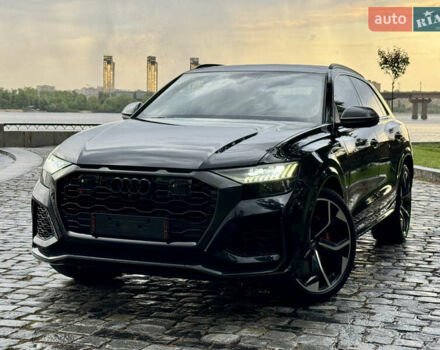 Чорний Ауді RS Q8, об'ємом двигуна 4 л та пробігом 90 тис. км за 89999 $, фото 190 на Automoto.ua