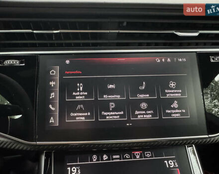 Чорний Ауді RS Q8, об'ємом двигуна 4 л та пробігом 90 тис. км за 89999 $, фото 97 на Automoto.ua