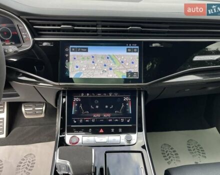 Чорний Ауді RS Q8, об'ємом двигуна 4 л та пробігом 30 тис. км за 128000 $, фото 47 на Automoto.ua