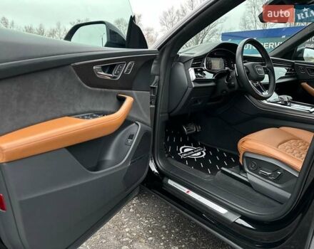Чорний Ауді RS Q8, об'ємом двигуна 4 л та пробігом 45 тис. км за 99900 $, фото 84 на Automoto.ua