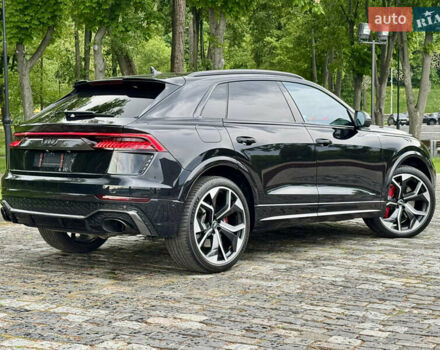 Чорний Ауді RS Q8, об'ємом двигуна 4 л та пробігом 90 тис. км за 89999 $, фото 15 на Automoto.ua