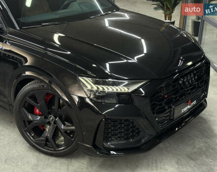 Чорний Ауді RS Q8, об'ємом двигуна 4 л та пробігом 55 тис. км за 99500 $, фото 3 на Automoto.ua