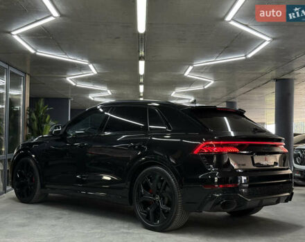 Чорний Ауді RS Q8, об'ємом двигуна 4 л та пробігом 55 тис. км за 99500 $, фото 10 на Automoto.ua