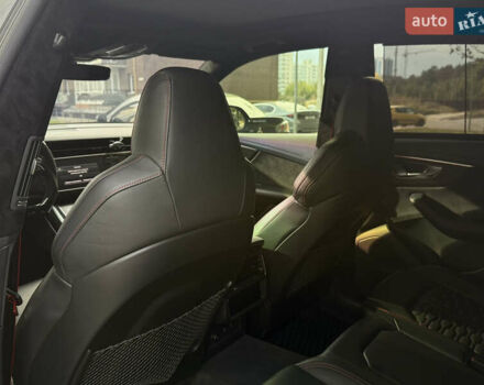 Ауді RS Q8 2021 у Чернігові на Automoto.ua Чорний Ауді RS Q8, об'ємом двигуна 4 л та пробігом 58 тис. км за 120000 $, фото 35 на Automoto.ua
