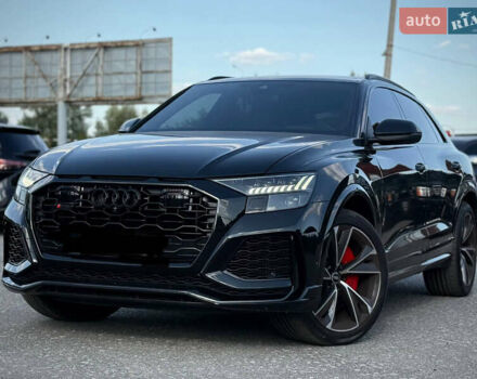 Чорний Ауді RS Q8, об'ємом двигуна 4 л та пробігом 90 тис. км за 88888 $, фото 1 на Automoto.ua