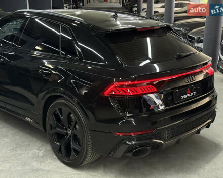 Чорний Ауді RS Q8, об'ємом двигуна 4 л та пробігом 55 тис. км за 99500 $, фото 12 на Automoto.ua