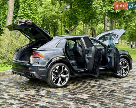 Чорний Ауді RS Q8, об'ємом двигуна 4 л та пробігом 90 тис. км за 89999 $, фото 140 на Automoto.ua