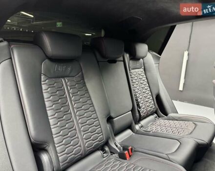 Чорний Ауді RS Q8, об'ємом двигуна 4 л та пробігом 45 тис. км за 107700 $, фото 58 на Automoto.ua