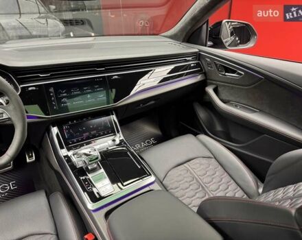 Чорний Ауді RS Q8, об'ємом двигуна 4 л та пробігом 45 тис. км за 107700 $, фото 47 на Automoto.ua