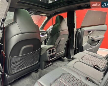Чорний Ауді RS Q8, об'ємом двигуна 4 л та пробігом 45 тис. км за 107700 $, фото 53 на Automoto.ua