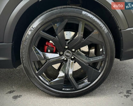Ауді RS Q8 2021 у Чернігові на Automoto.ua Чорний Ауді RS Q8, об'ємом двигуна 4 л та пробігом 58 тис. км за 120000 $, фото 19 на Automoto.ua