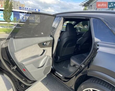 Чорний Ауді RS Q8, об'ємом двигуна 4 л та пробігом 30 тис. км за 128000 $, фото 78 на Automoto.ua