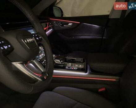 Черный Ауди RS Q8, объемом двигателя 4 л и пробегом 10 тыс. км за 114000 $, фото 6 на Automoto.ua