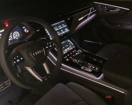 Черный Ауди RS Q8, объемом двигателя 4 л и пробегом 10 тыс. км за 124000 $, фото 3 на Automoto.ua