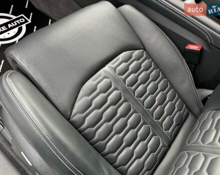 Чорний Ауді RS Q8, об'ємом двигуна 4 л та пробігом 37 тис. км за 125500 $, фото 48 на Automoto.ua