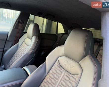 Чорний Ауді RS Q8, об'ємом двигуна 4 л та пробігом 13 тис. км за 139333 $, фото 24 на Automoto.ua