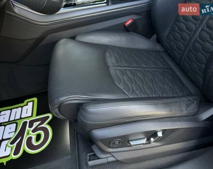 Чорний Ауді RS Q8, об'ємом двигуна 4 л та пробігом 34 тис. км за 118000 $, фото 42 на Automoto.ua