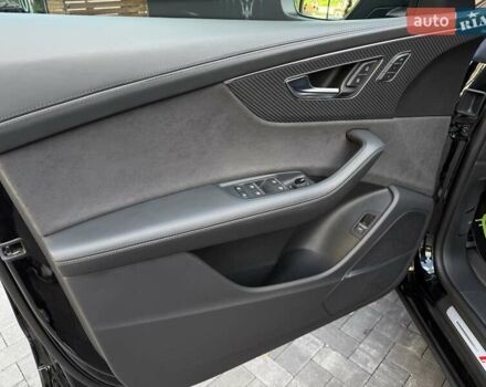 Чорний Ауді RS Q8, об'ємом двигуна 4 л та пробігом 34 тис. км за 118000 $, фото 38 на Automoto.ua