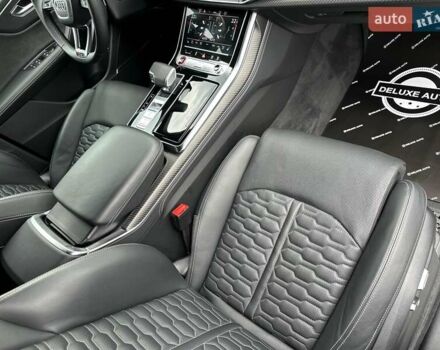 Чорний Ауді RS Q8, об'ємом двигуна 4 л та пробігом 37 тис. км за 125500 $, фото 65 на Automoto.ua
