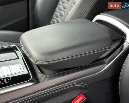 Чорний Ауді RS Q8, об'ємом двигуна 4 л та пробігом 37 тис. км за 125500 $, фото 55 на Automoto.ua