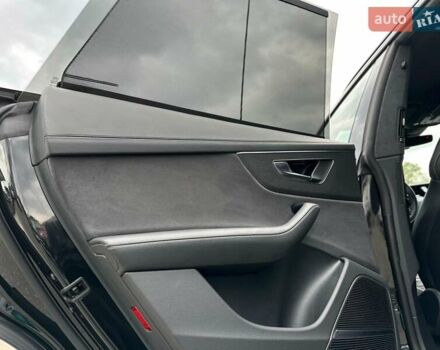 Чорний Ауді RS Q8, об'ємом двигуна 4 л та пробігом 37 тис. км за 125500 $, фото 57 на Automoto.ua
