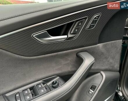 Чорний Ауді RS Q8, об'ємом двигуна 4 л та пробігом 37 тис. км за 125500 $, фото 40 на Automoto.ua