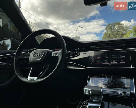 Ауді RS Q8 2023 у Києві на Automoto.ua Чорний Ауді RS Q8, об'ємом двигуна 4 л та пробігом 18 тис. км за 108990 $, фото 23 на Automoto.ua