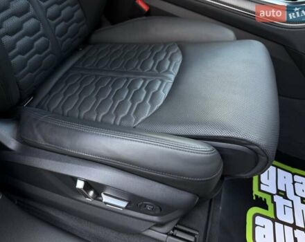 Чорний Ауді RS Q8, об'ємом двигуна 4 л та пробігом 34 тис. км за 118000 $, фото 53 на Automoto.ua