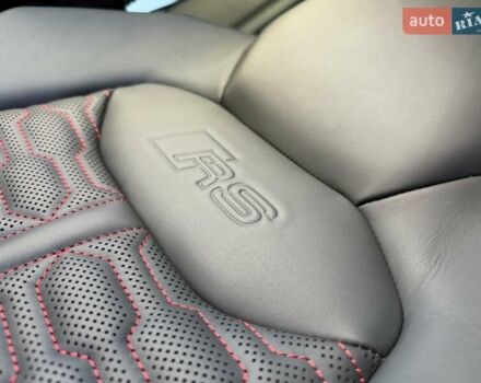 Чорний Ауді RS Q8, об'ємом двигуна 4 л та пробігом 13 тис. км за 139333 $, фото 51 на Automoto.ua