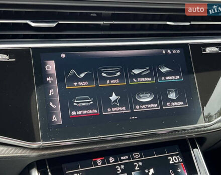 Чорний Ауді RS Q8, об'ємом двигуна 4 л та пробігом 17 тис. км за 112500 $, фото 14 на Automoto.ua