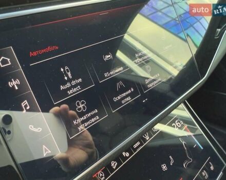 Чорний Ауді RS Q8, об'ємом двигуна 4 л та пробігом 13 тис. км за 139333 $, фото 27 на Automoto.ua