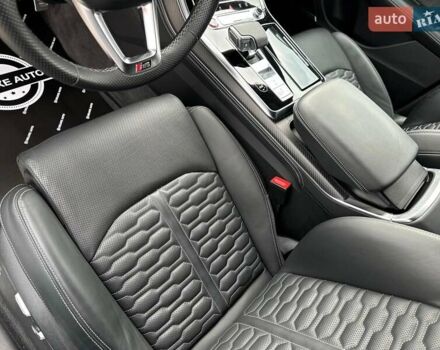 Чорний Ауді RS Q8, об'ємом двигуна 4 л та пробігом 37 тис. км за 125500 $, фото 46 на Automoto.ua