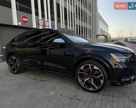 Чорний Ауді RS Q8, об'ємом двигуна 4 л та пробігом 13 тис. км за 139333 $, фото 10 на Automoto.ua