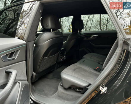 Черный Ауди RS Q8, объемом двигателя 4 л и пробегом 19 тыс. км за 108500 $, фото 17 на Automoto.ua