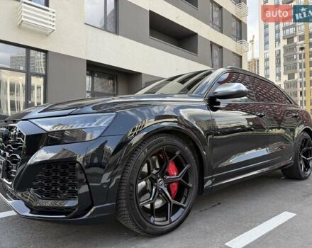 Чорний Ауді RS Q8, об'ємом двигуна 4 л та пробігом 16 тис. км за 139333 $, фото 40 на Automoto.ua