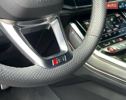Чорний Ауді RS Q8, об'ємом двигуна 4 л та пробігом 17 тис. км за 112500 $, фото 19 на Automoto.ua