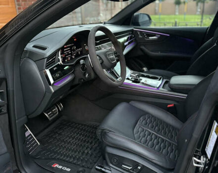 Чорний Ауді RS Q8, об'ємом двигуна 4 л та пробігом 17 тис. км за 103500 $, фото 10 на Automoto.ua
