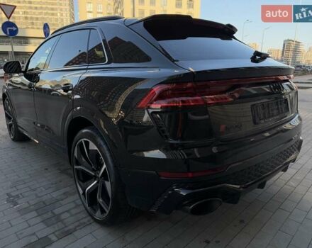 Чорний Ауді RS Q8, об'ємом двигуна 4 л та пробігом 13 тис. км за 139333 $, фото 4 на Automoto.ua