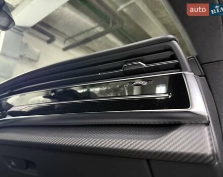 Чорний Ауді RS Q8, об'ємом двигуна 4 л та пробігом 16 тис. км за 138300 $, фото 27 на Automoto.ua